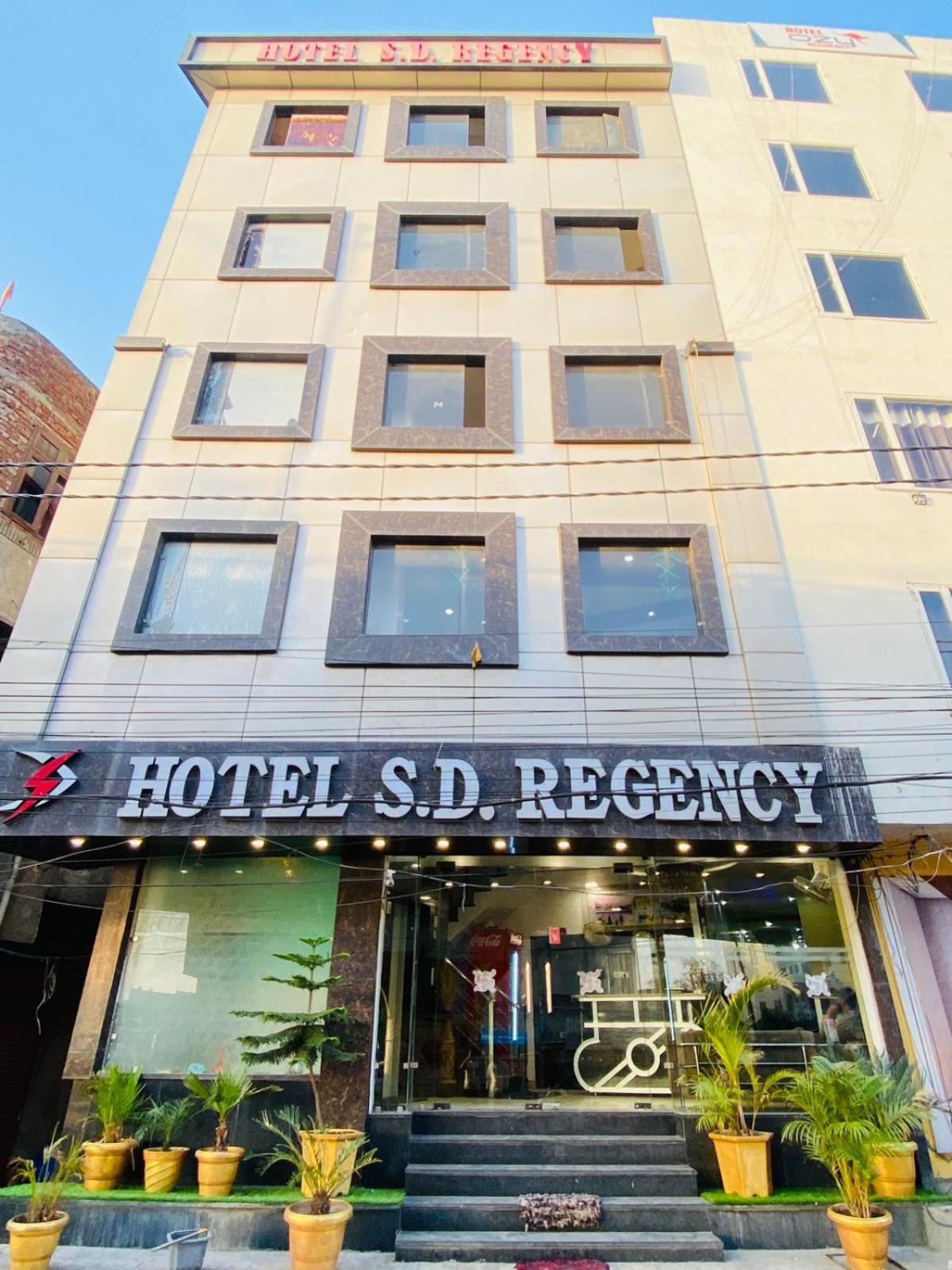 Hotel Sd Regency Amritszár Kültér fotó