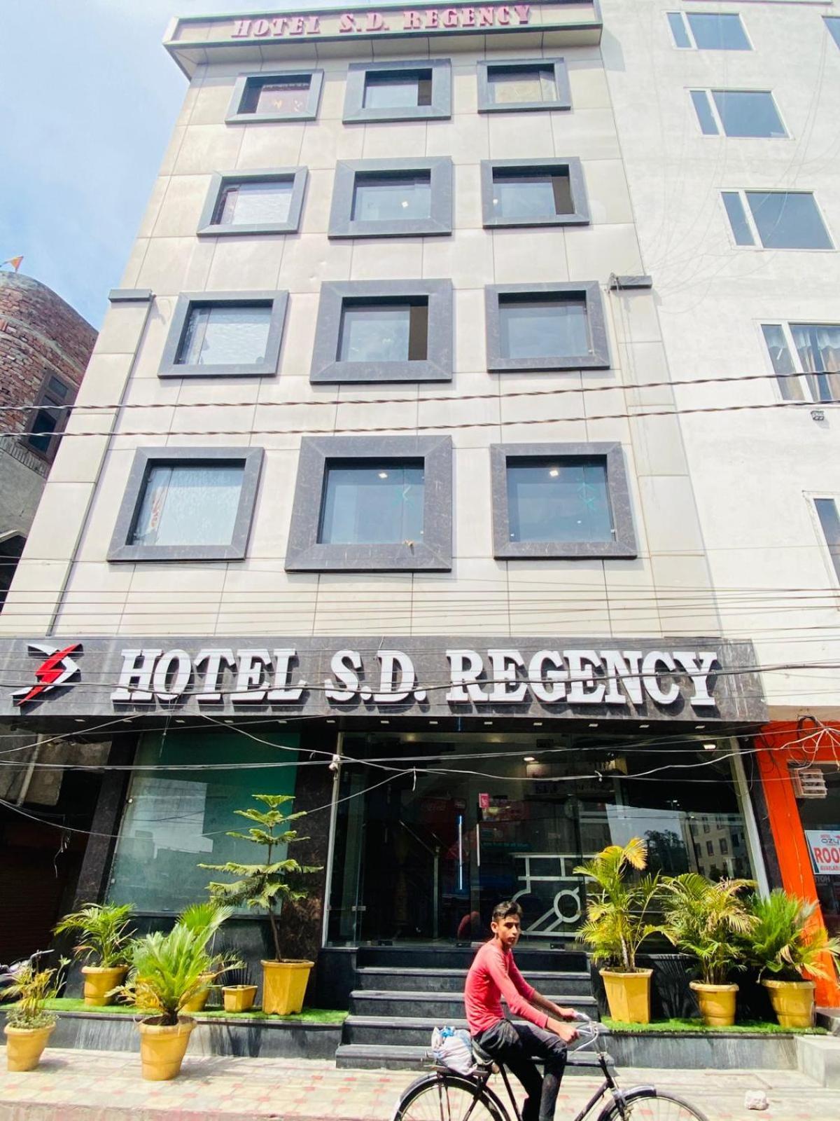 Hotel Sd Regency Amritszár Kültér fotó